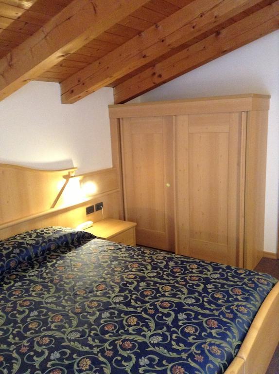 Hotel Ai Pini Vigo di Fassa Exterior foto