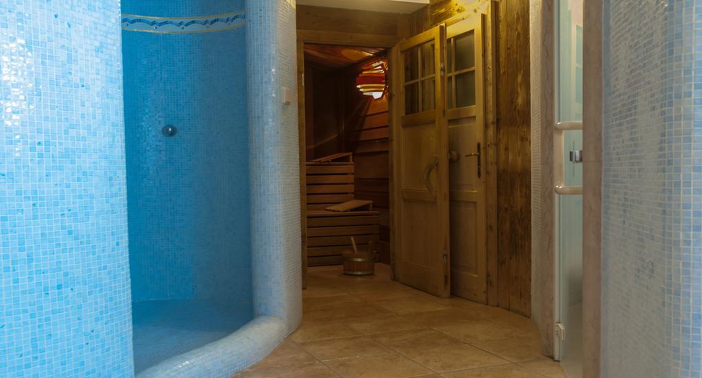 Hotel Ai Pini Vigo di Fassa Exterior foto